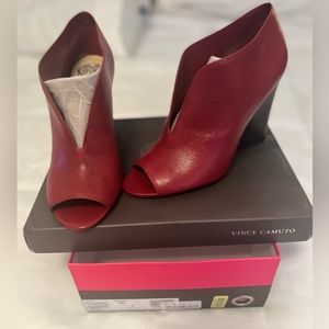Vince Camuto Raven Red Giglio Andrita Shoes